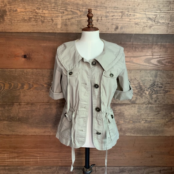 LOFT Jackets & Blazers - Loft Khaki Short Sleeve Jacket
